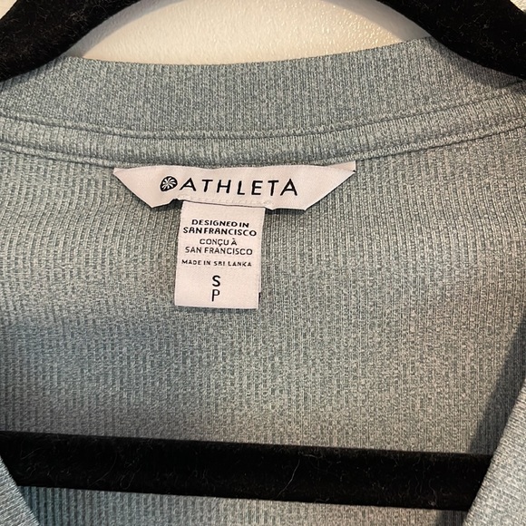 NWOT Athleta Uptempo Ribbed Henley - size small - Picture 6 of 10